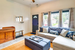 Quaint Home with Yard about 4 Mi to Downtown Louisville!